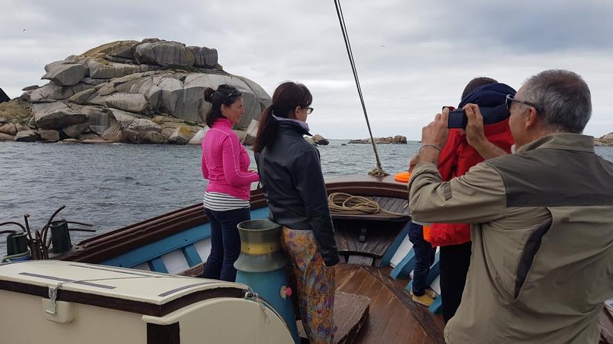 Visita al archipiélago de Sálvora a bordo del pesquero escuela &quot;Chasula&quot;.