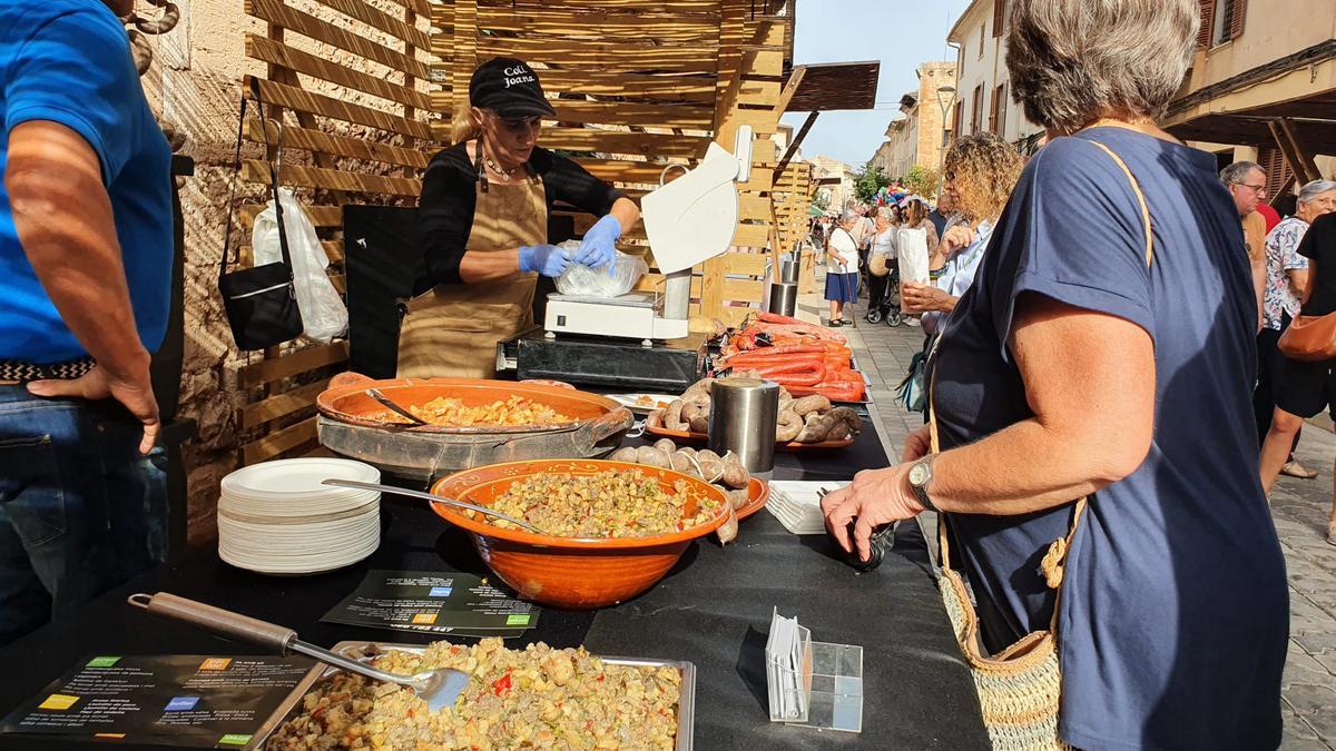 El Mercat Matancer da inicio a la Fira d'Octubre en Campos