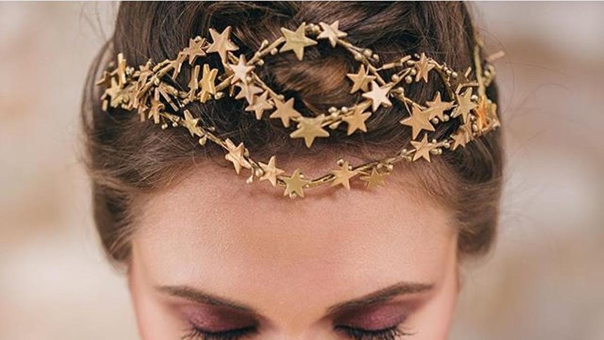 Accesorio joya con estrellas