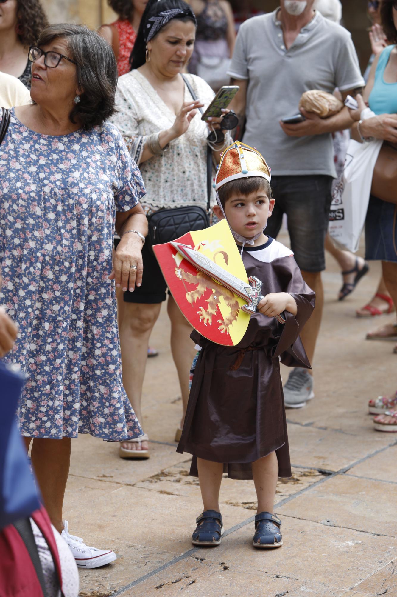 EN IMÁGENES: Broche de oro a la Edad Media ovetense con el pregón de Alfonso II