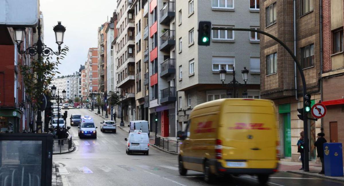 El barrio que amortigua el bache demográfico con la mayor proporción de extranjeros de toda Asturias