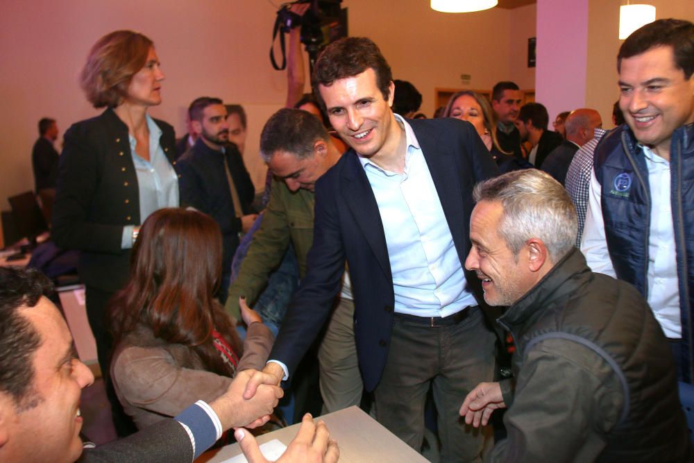 Pablo Casado arropa al líder de los populares andaluces, Juanma Moreno, en un acto en el Polo de Contenidos Digitales de Tabacalera al que también han acudido Elías Bendodo, Francisco de la Torre y Es