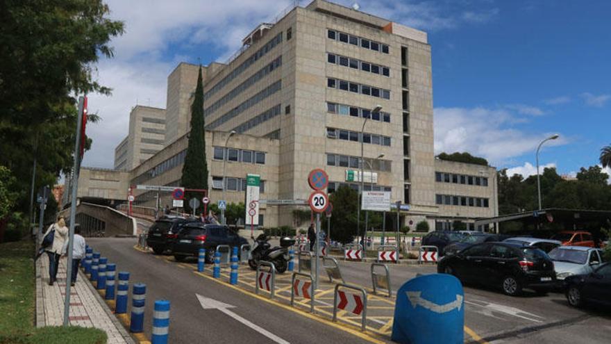 El niño permanece ingresado en el Hospital Materno Infantil de Málaga capital.
