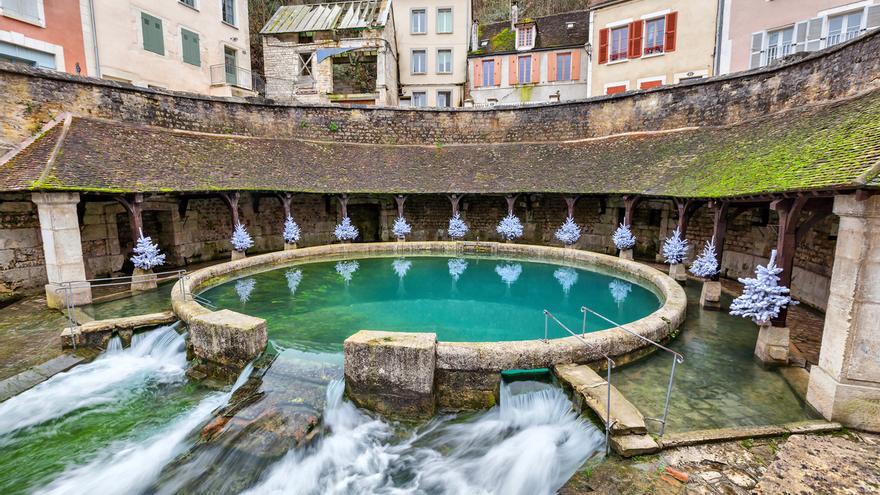 El misterioso pozo sin fondo de Francia: un enigma sin explicación