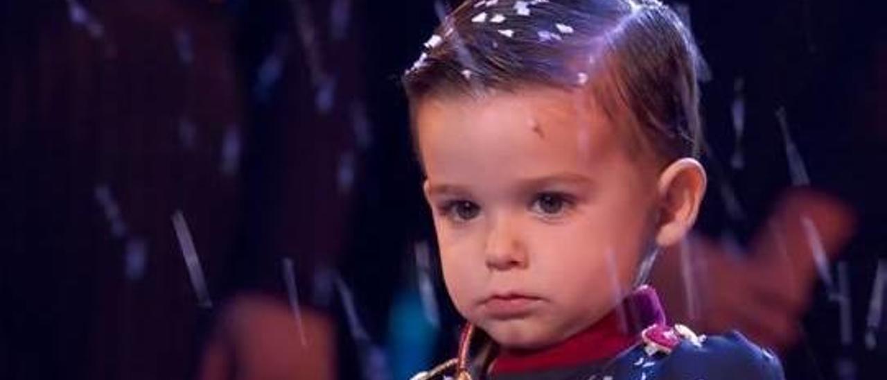 Hugo Molina durante su interpretación del «Tamborilero» en «Got talent».