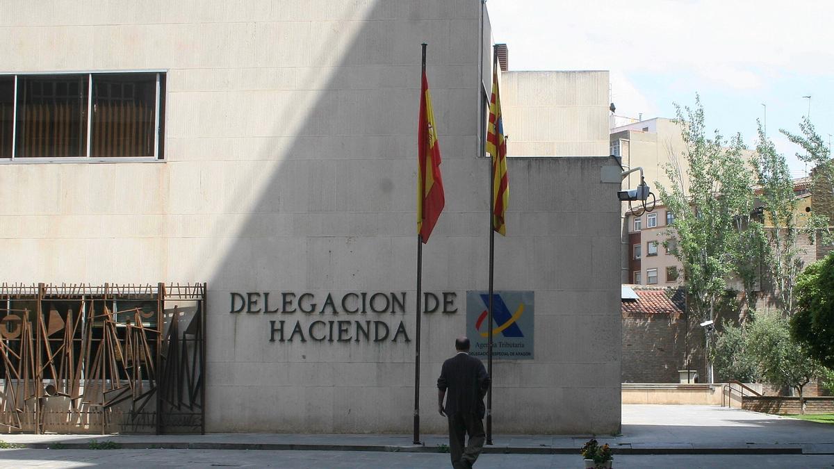 La sede principal de la Agencia Tributaria en Aragón, situada en la calle Albareda de Zaragoza.