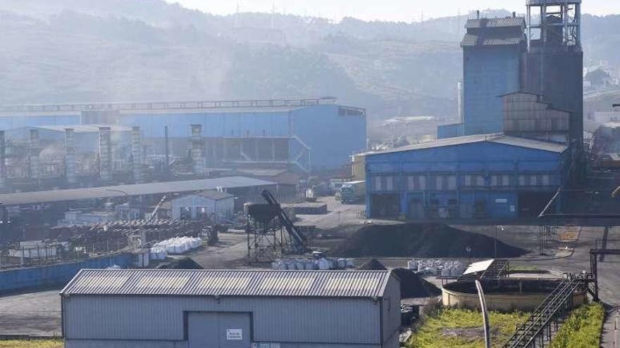 Exterior de las instalaciones de Alcoa en el polígono de A Grela.