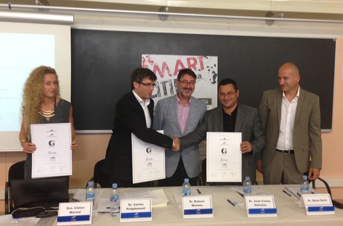 Sabadell i Girona firmen un conveni per treballar a la càtedra Girona Smart City per elaborar projectes de millora de la ciutat vallesana. Sabadell i Girona firmen un conveni per treballar a la càtedra Girona Smart City per elaborar projectes de millora de la ciutat vallesana.