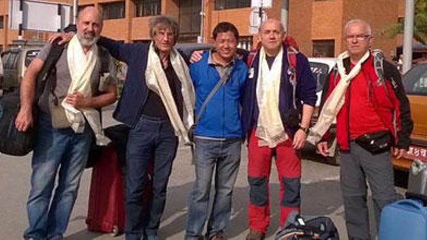 Margallo da por muertos a los asturianos desaparecidos en Nepal