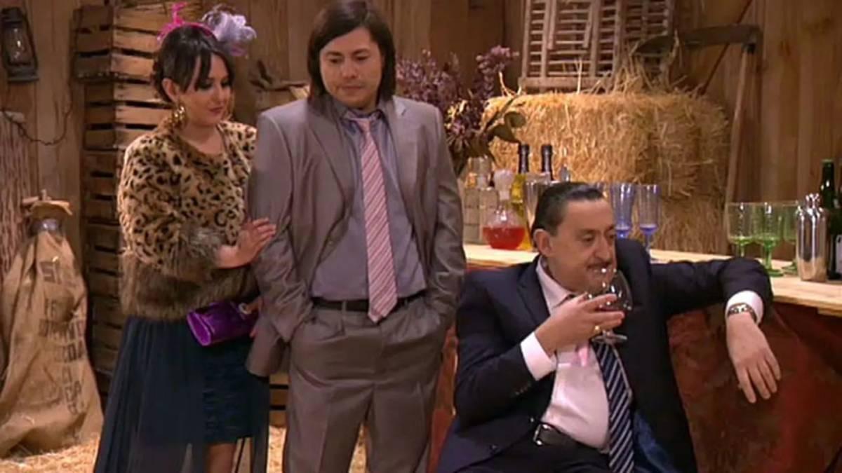 Las tramas de series y películas que antes nos parecían normales y ahora, un cuadro.