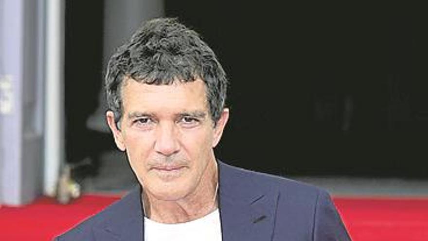 Banderas cumple 59 años en Málaga