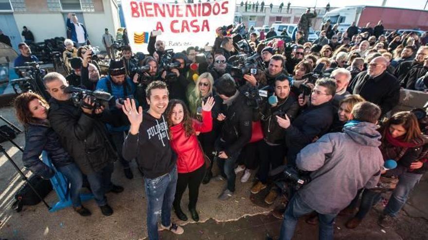 Los &quot;héroes&quot; del barco &#039;Nuestra Madre Loreto&#039; llegan a Santa Pola