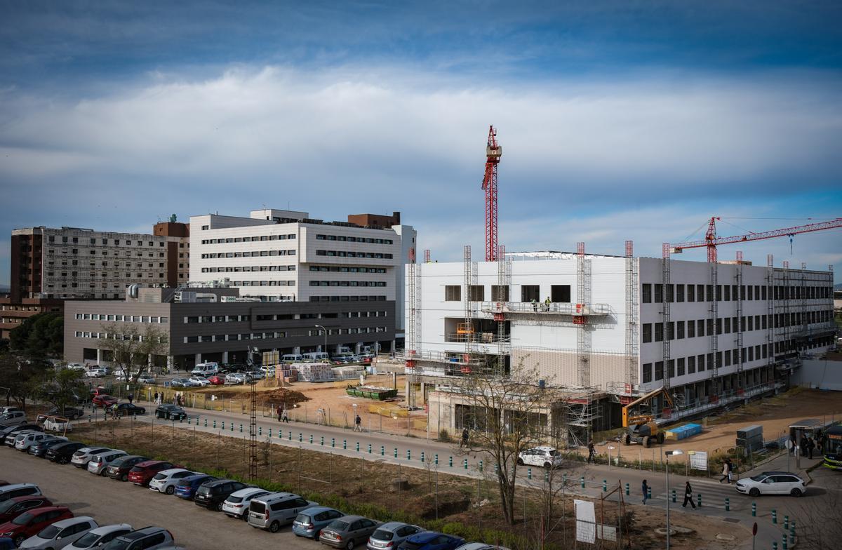 La nueva facultad de Medicina, en construcción.