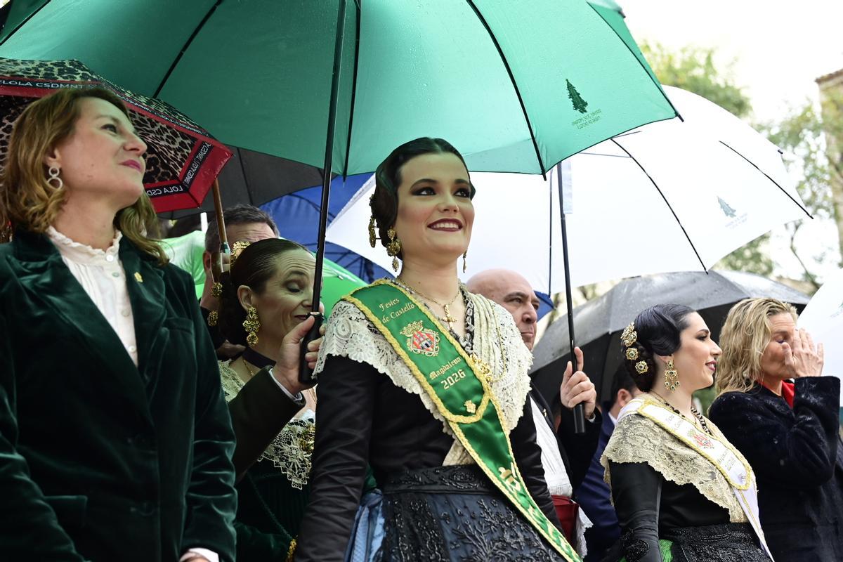 Galería de imágenes: La Germandat dels Cavallers de la Conquesta desafía a la lluvia para homenajear al monarca
