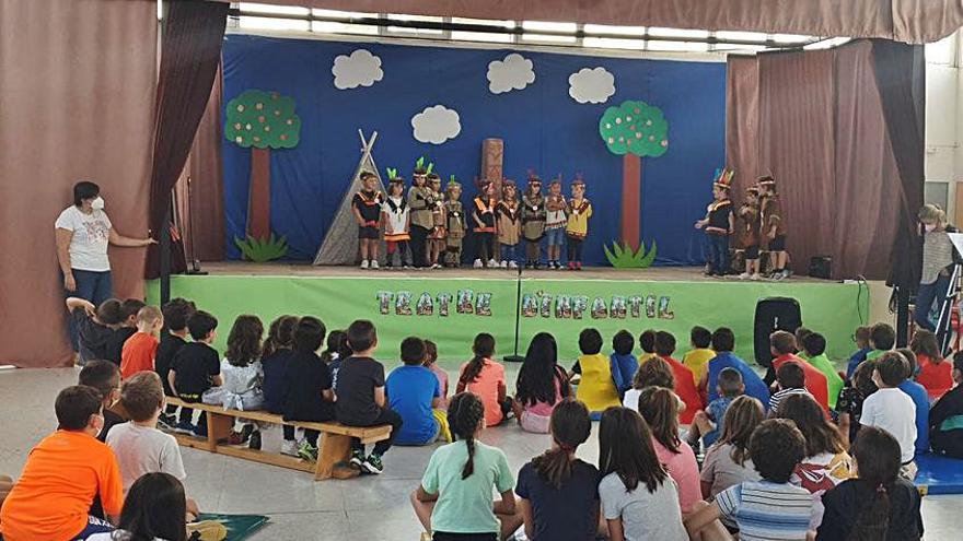 Teatrets d’Infantil al mes de maig al CEIP Azorín de Monòver