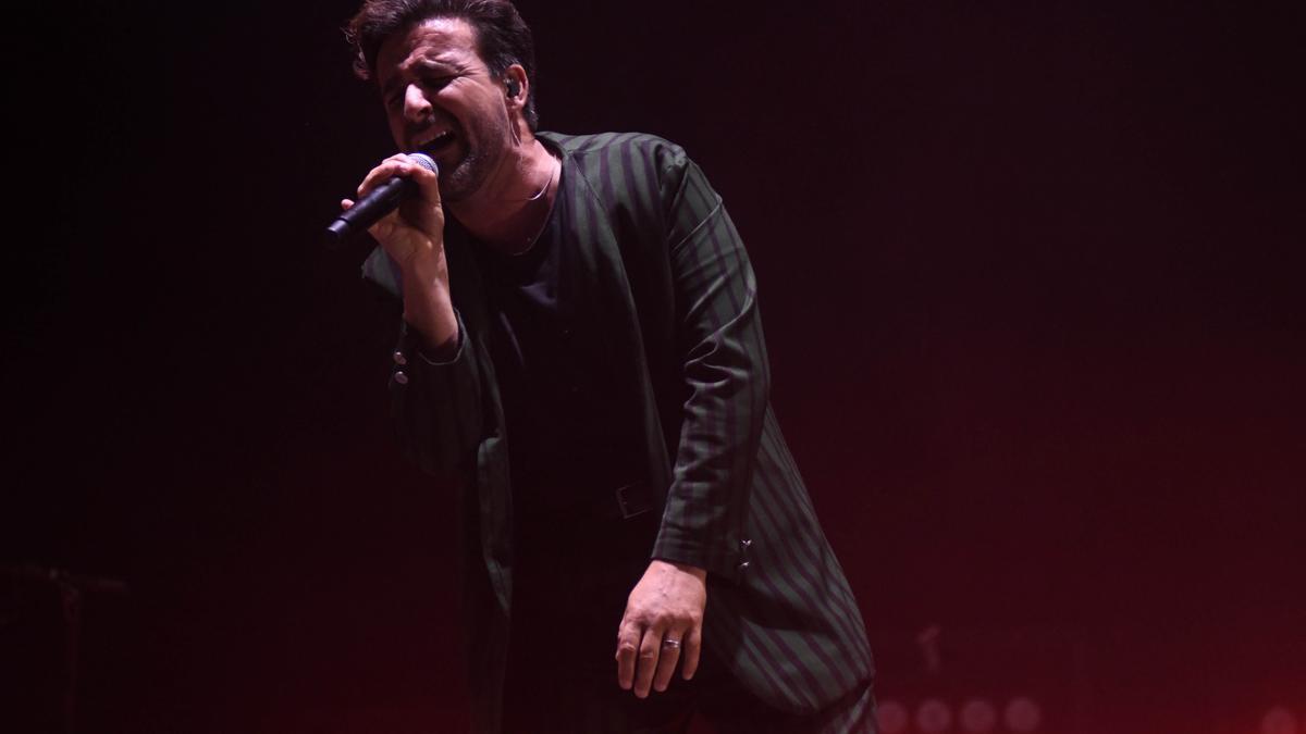 Funambulista durante el concierto de este viernes en Murcia.