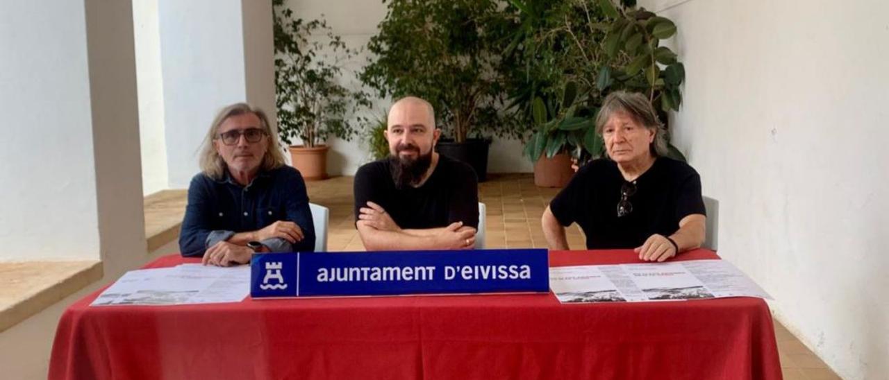 Un momento de la presentación del festival de poesía ayer en el Ayuntamiento de Eivissa. | AE