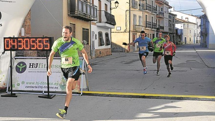 Palomer y Escrich se llevan la victoria en El Toro