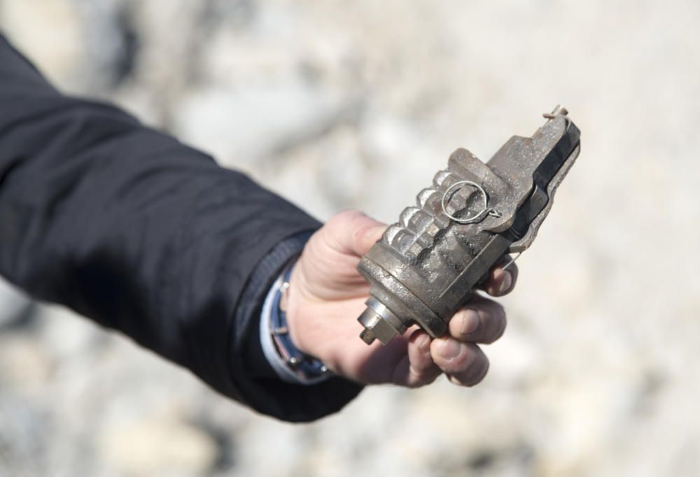 ElsTedax dels Mossos fan explotar els artefactes trobats a la rectoria vella de Sallent