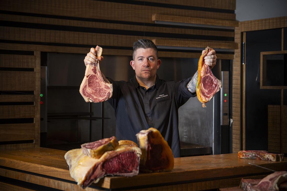Guillermo Martínez en Asador Abadesa