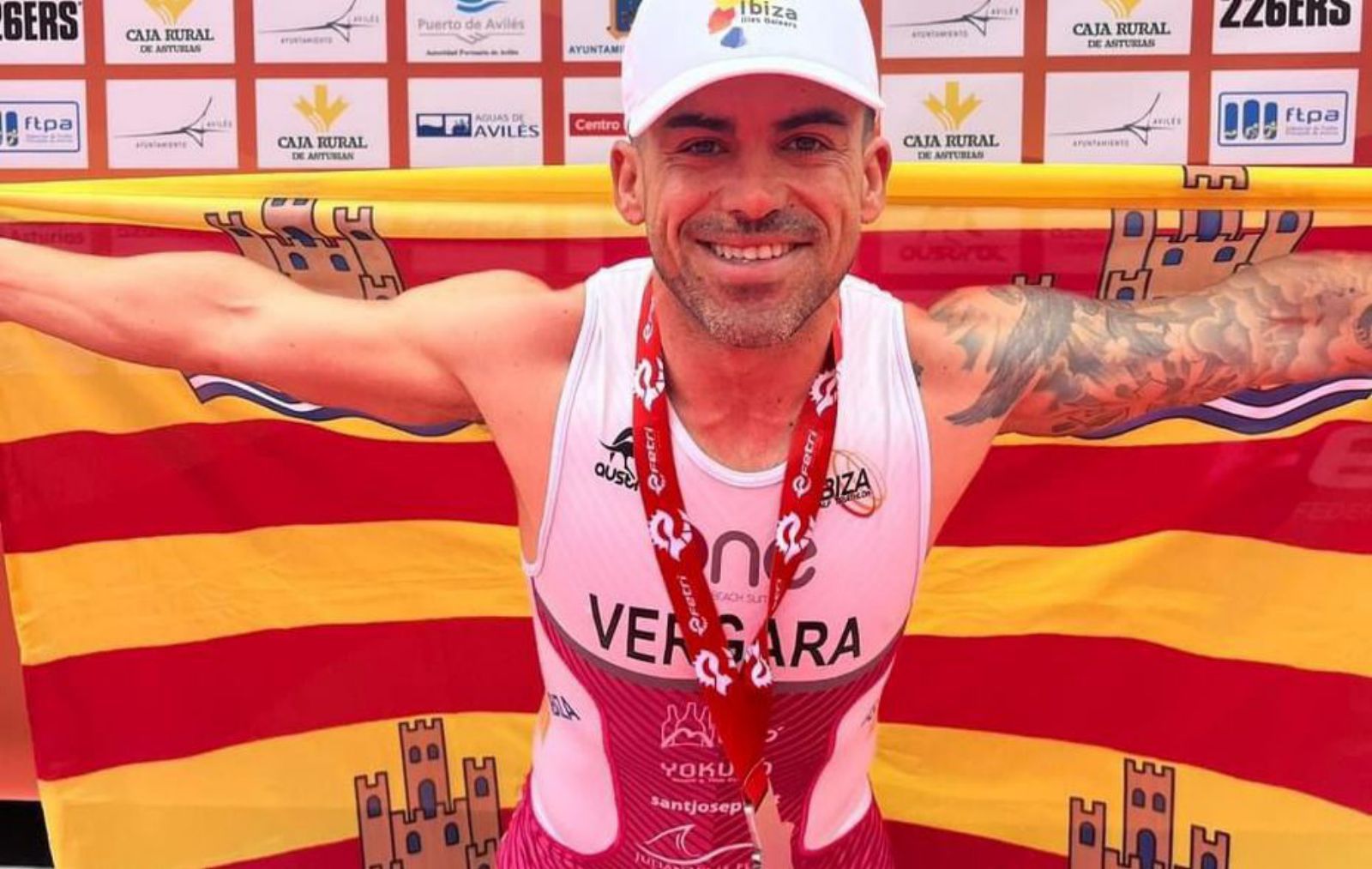 Javier Vergara tras lograr la medalla de plata. | D.I.