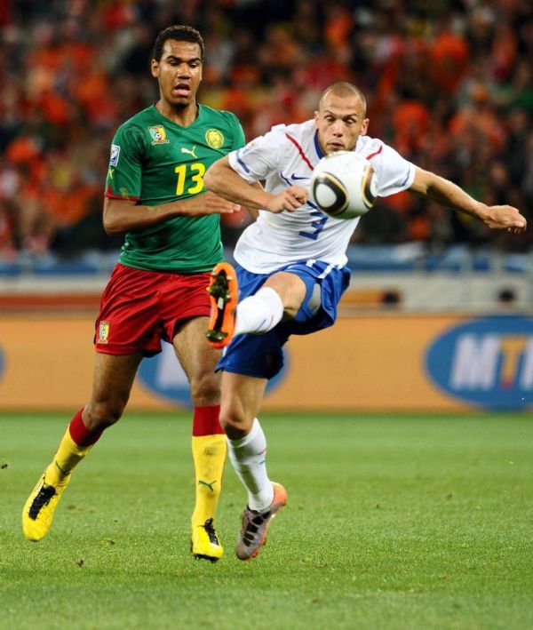 Camerún 1 - Holanda 2