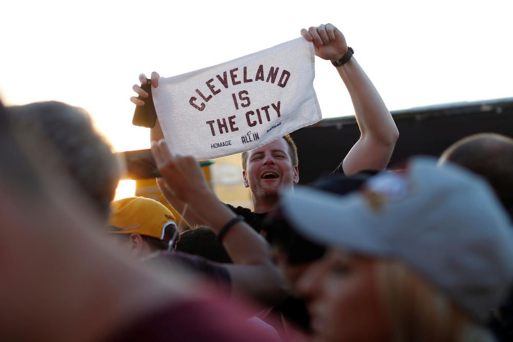 La afición celebra el triunfo de los Cavaliers