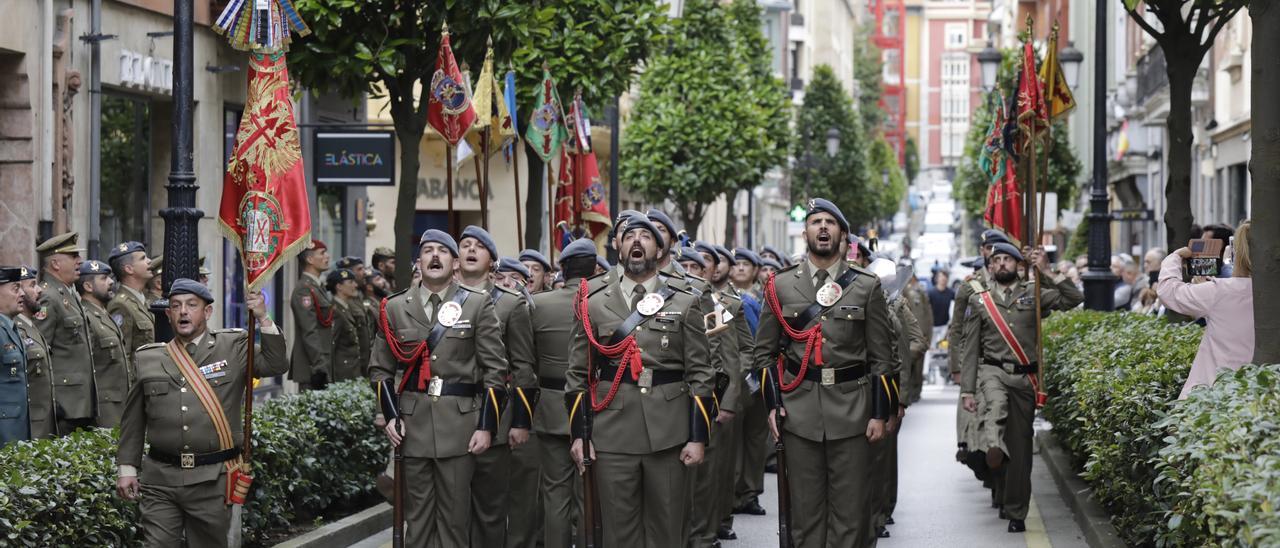 Oviedo rinde homenaje al Cabo Noval