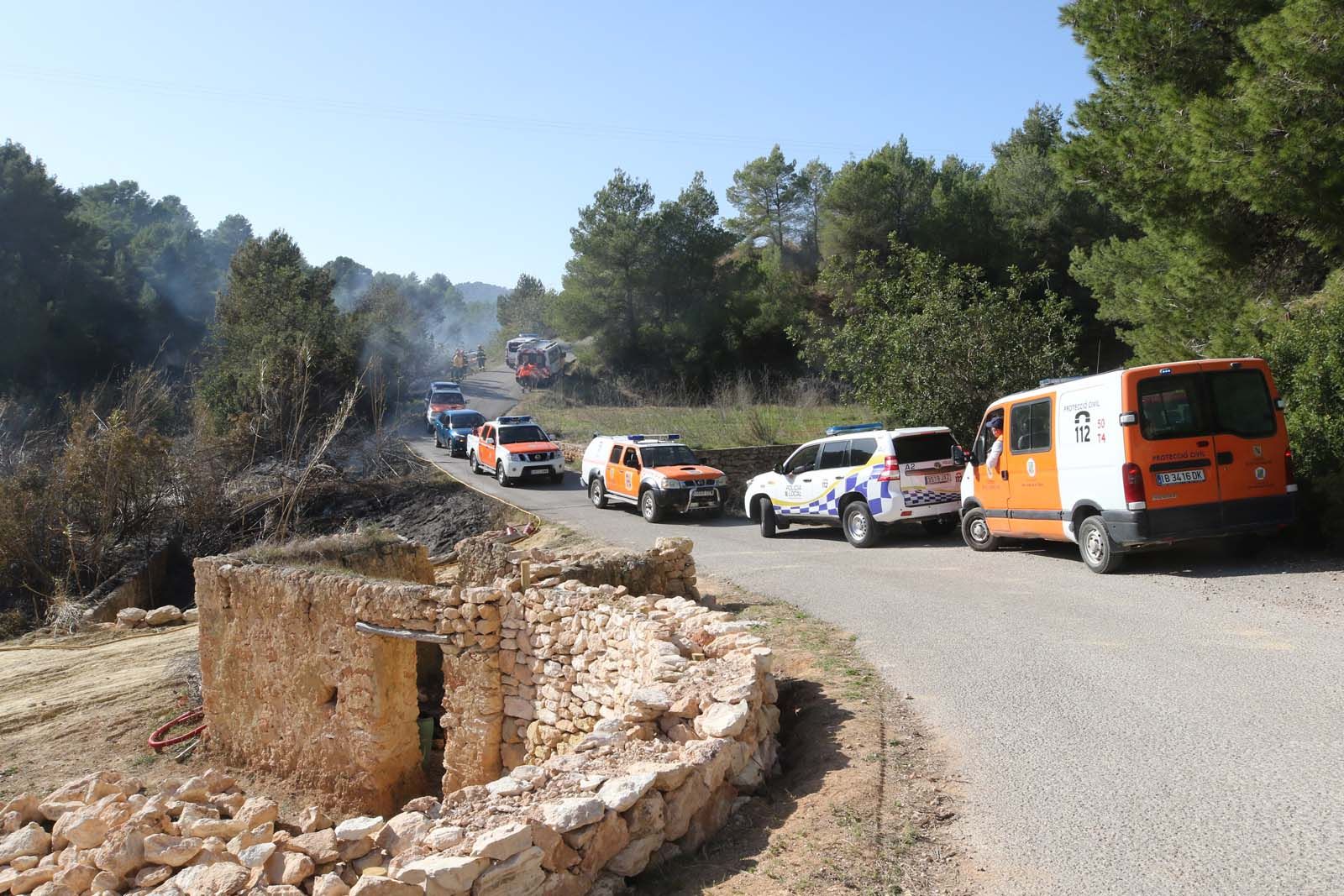 Alarma por un incendio en un torrente de Ibiza