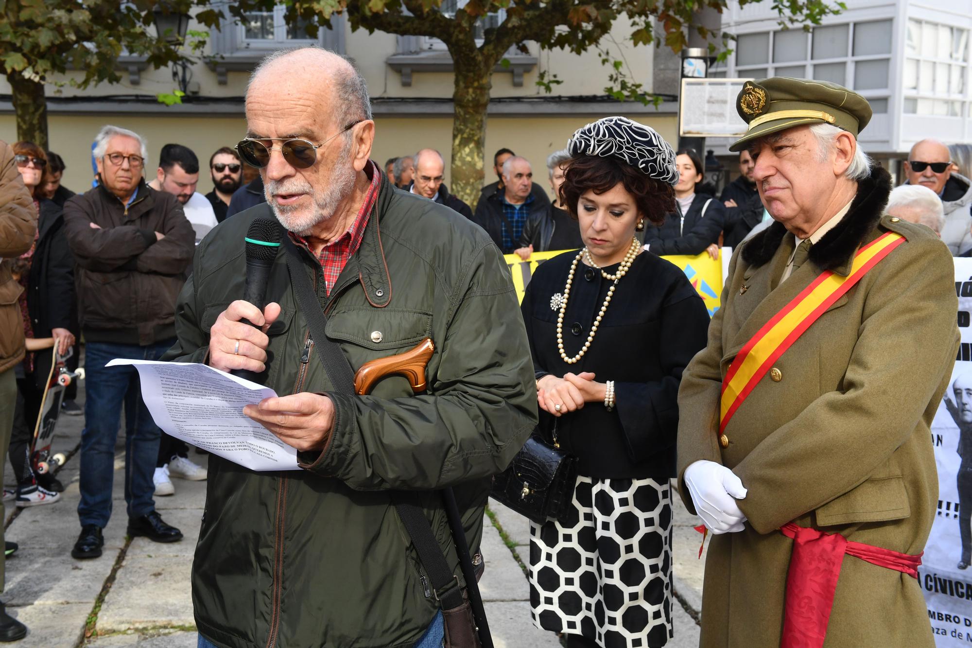 III Marcha Cívica hacia la Casa Cornide para pedir la devolución del inmueble