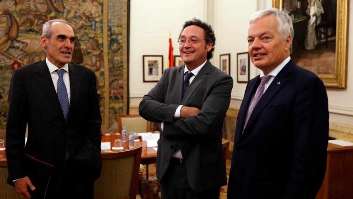 Alejandro Luzón, Álvaro García Ortiz y Didier Reynders