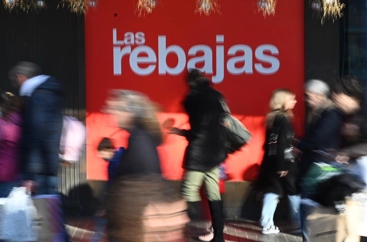 Rebaixes 2023: el primer dia deixa un 8% més de vendes que a la campanya del 2022