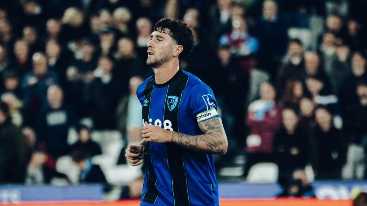 Marcos Senesi, un central con mucha proyección