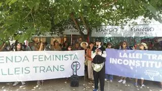 Protesta en València: Concentración contra la ley trans