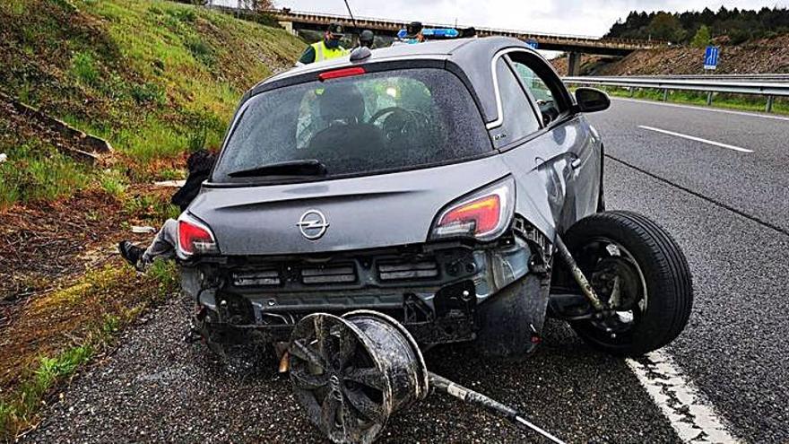 Detenido tras un accidente en la A-52 en un coche robado en Francia, sin carné y drogado