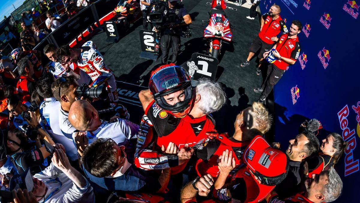 Un auténtico fenómeno que saca lo mejor de la moto