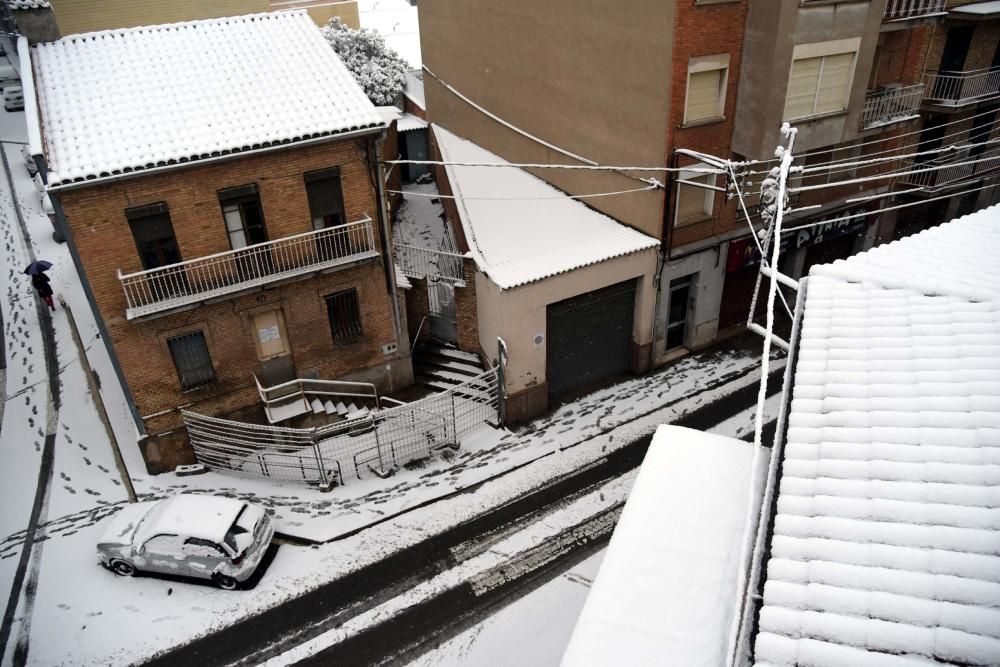 La neu arriba a Manresa