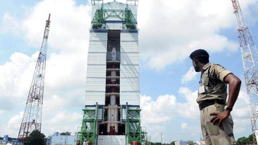 La India lanza su primera misión espacial a Marte