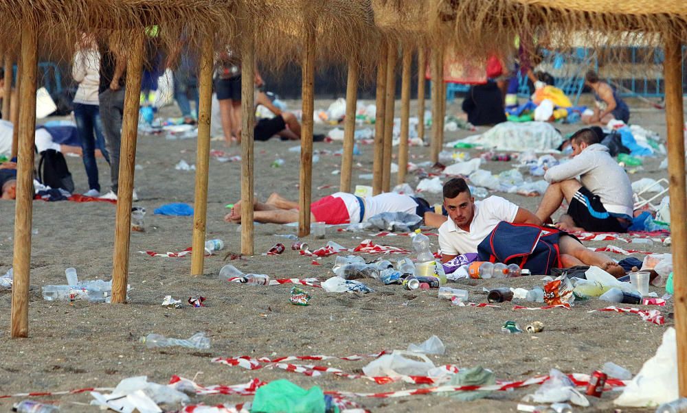 Así han quedado las playas después de la Noche de San Juan