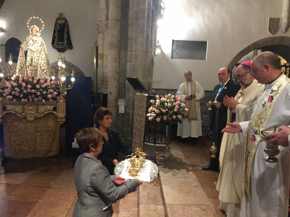 Llanes se llena para coronar a la Virgen de Guía