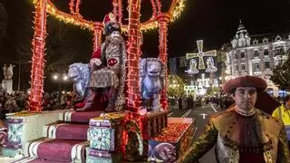 Histórico viraje en la cabalgata de Reyes de Oviedo: un contratiempo obliga a hacer estos cambios en el tradicional recorrido
