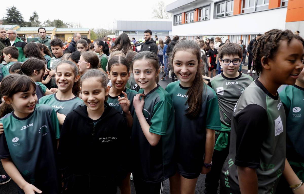 En imágenes: Participantes en la cross escolar del Marcelo Gago en homenaje a Dacal En imágenes: Participantes en la cross escolar del Marcelo Gago en homenaje a Dacal