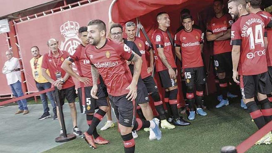 Durante la pretemporada los jugadores del Mallorca han mostrado el lema #JuntsSomMillors.