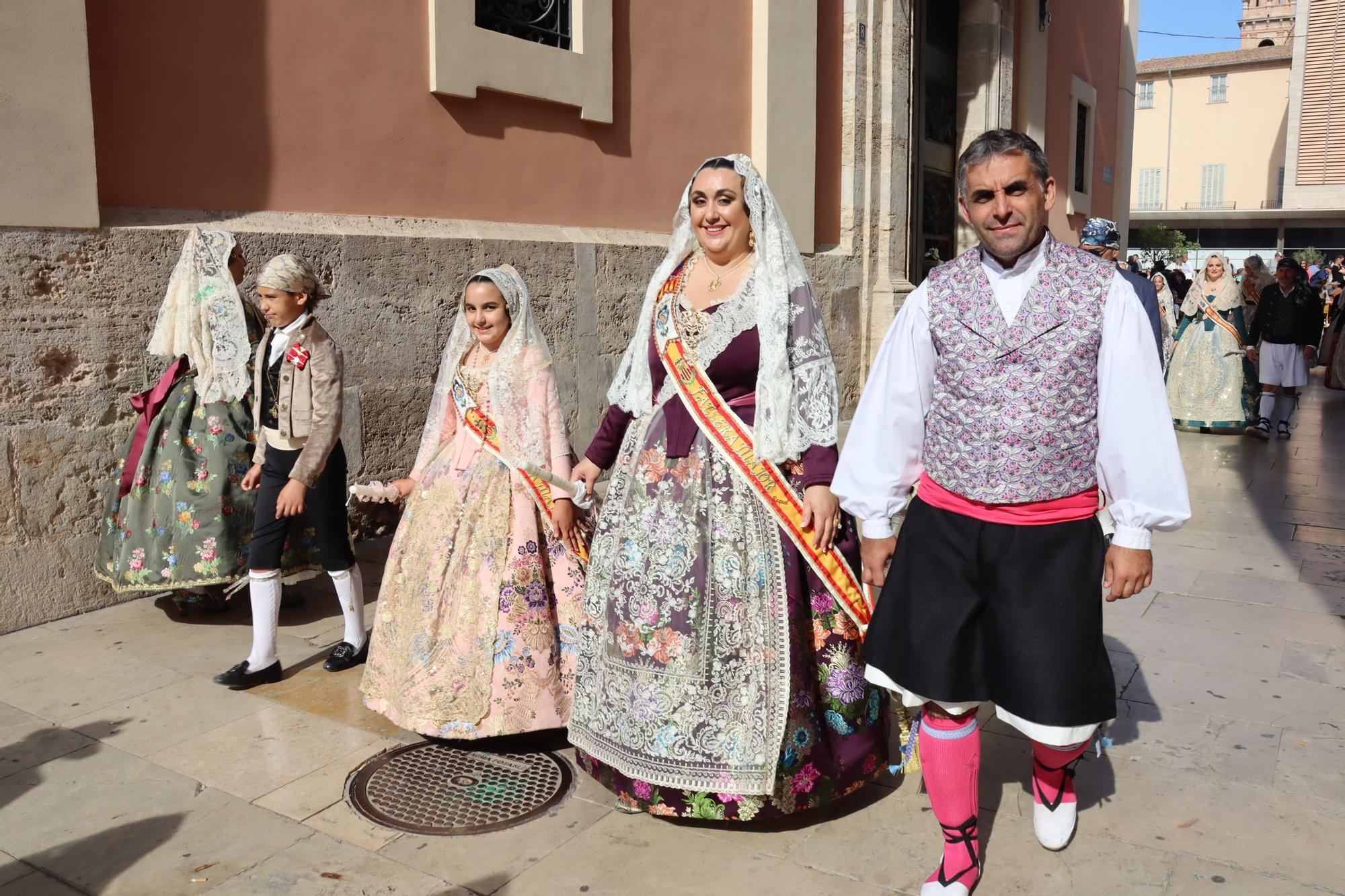 Las comisiones de falla en la Procesión de la Virgen (3/5)