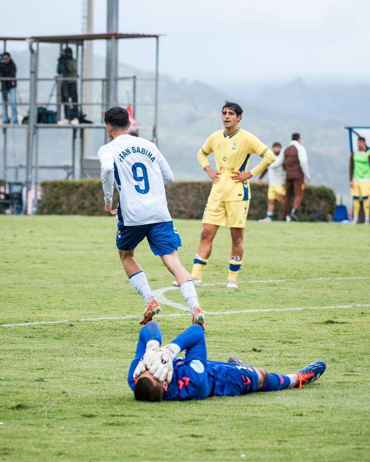 Fran Sabina, tras marcar el 2-2.