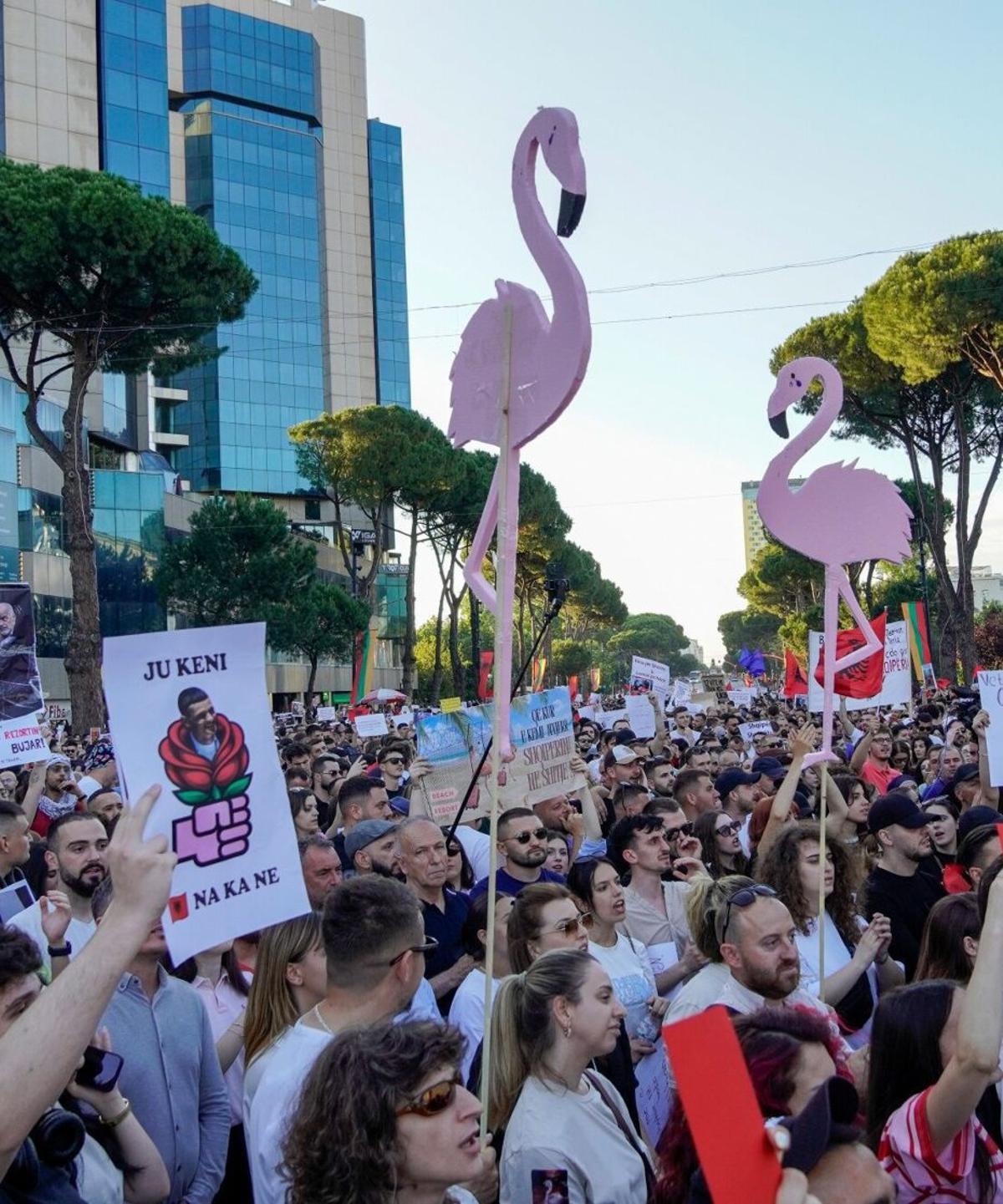 Albània desafia els plans dels Trump