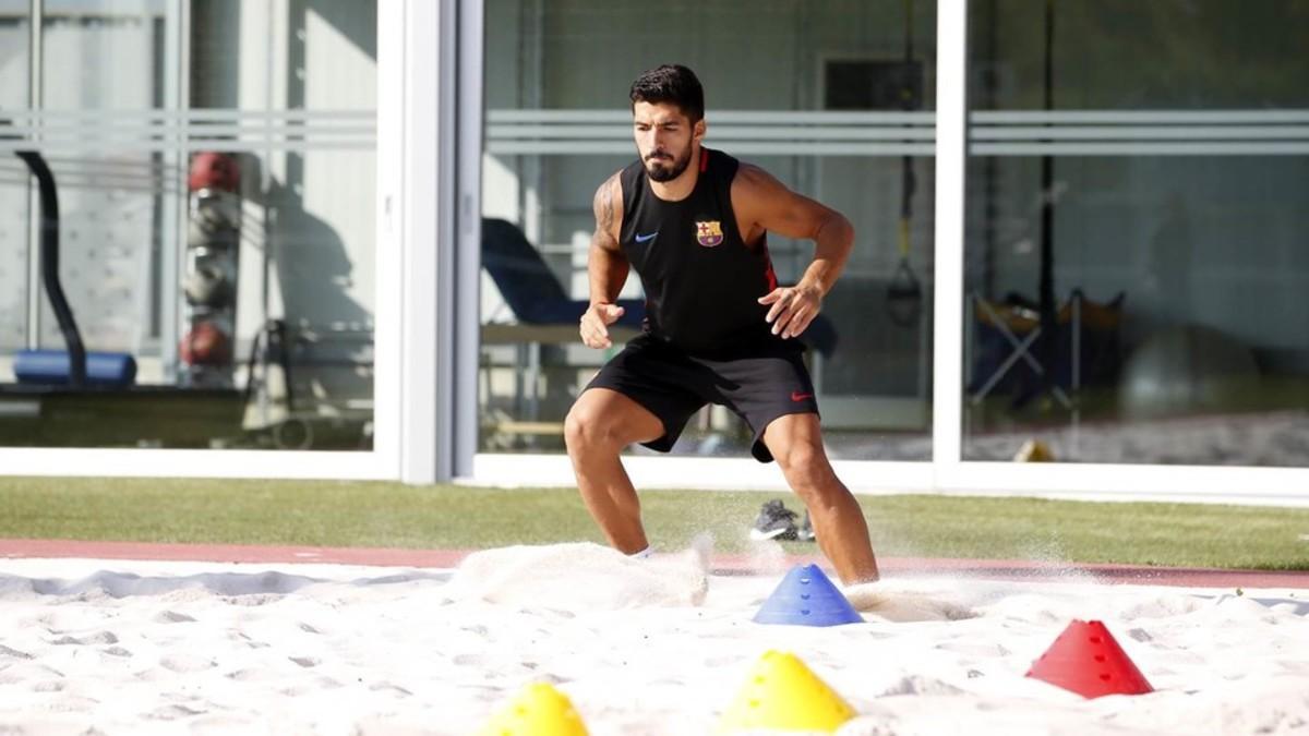 Suárez, en la ciudad deportiva del Barcelona.