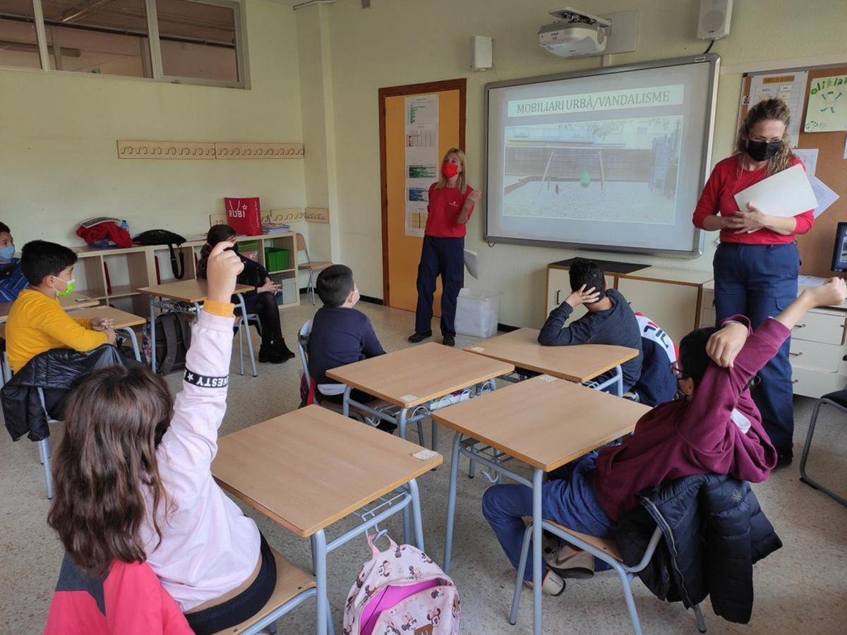 Rubí impulsa un taller de civisme i convivència per als alumnes de tercer i quart de primària de la ciutat