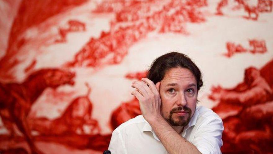 Iglesias se abre a negociar pero reclama que sus ministros tengan perfil político