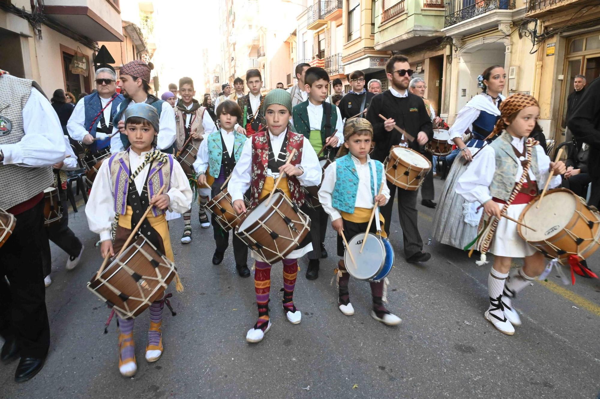 Galería de imágenes: El Pregó Infantil llena las calles de color e ilusión